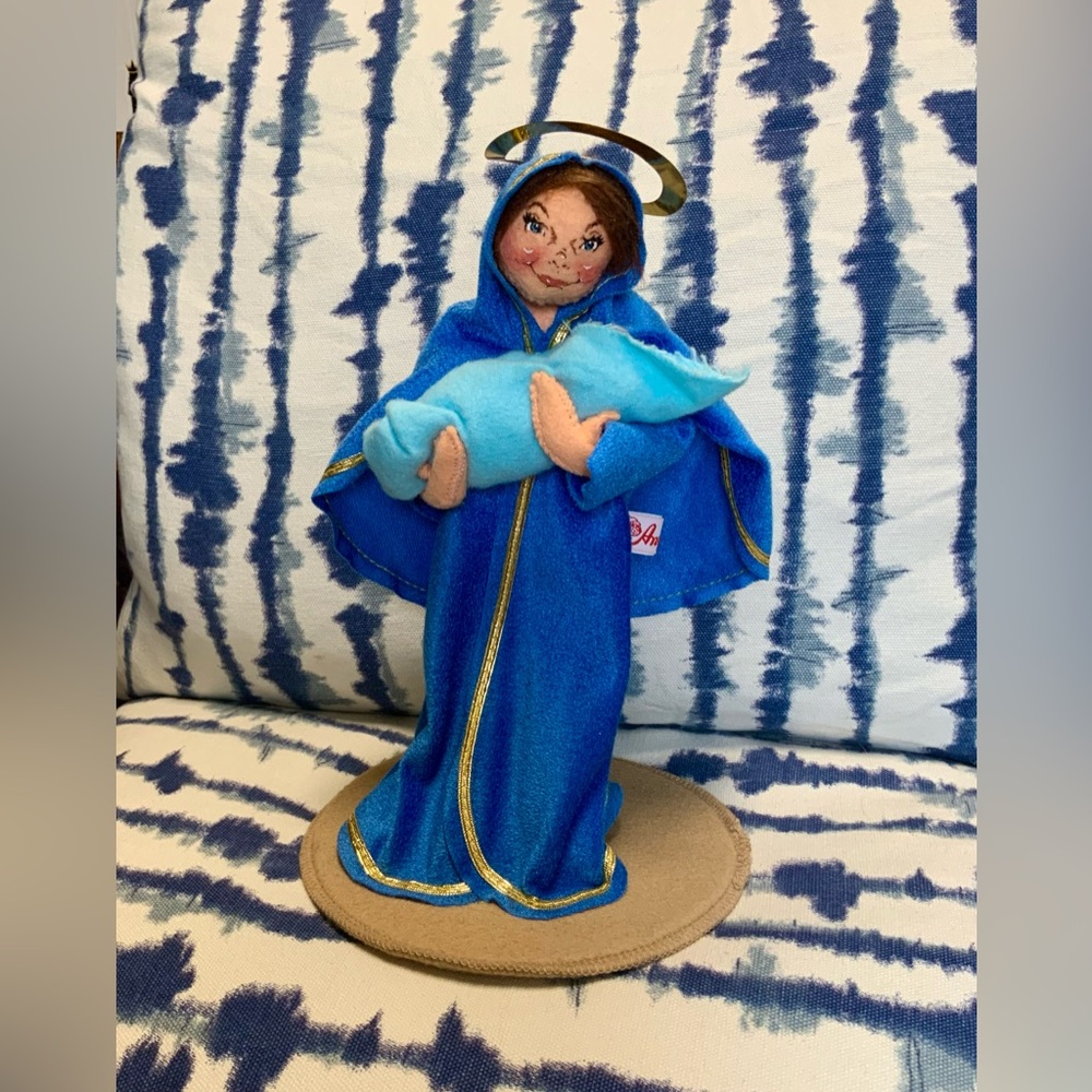 Vintage Annalee Dolls Nativity Mary Holding Baby Jesus 1997 Christmas Figure